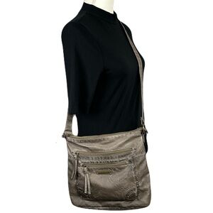 Stone & Co Faux Leather Crossbody Bag Purse Size M Adj‎ Strap Studded Gray Lagom